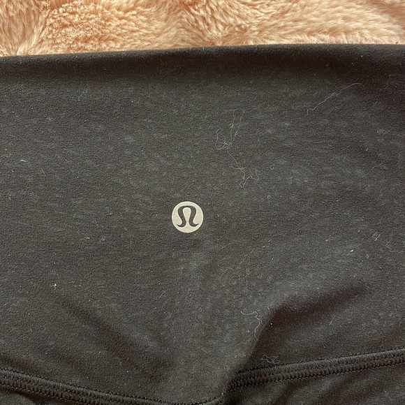 lululemon athletica black leggings with print - Picture 2 of 2